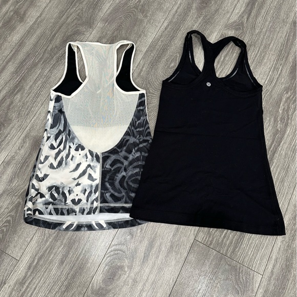 Bundle of two Lululemon Tank Top - Picture 2 of 7